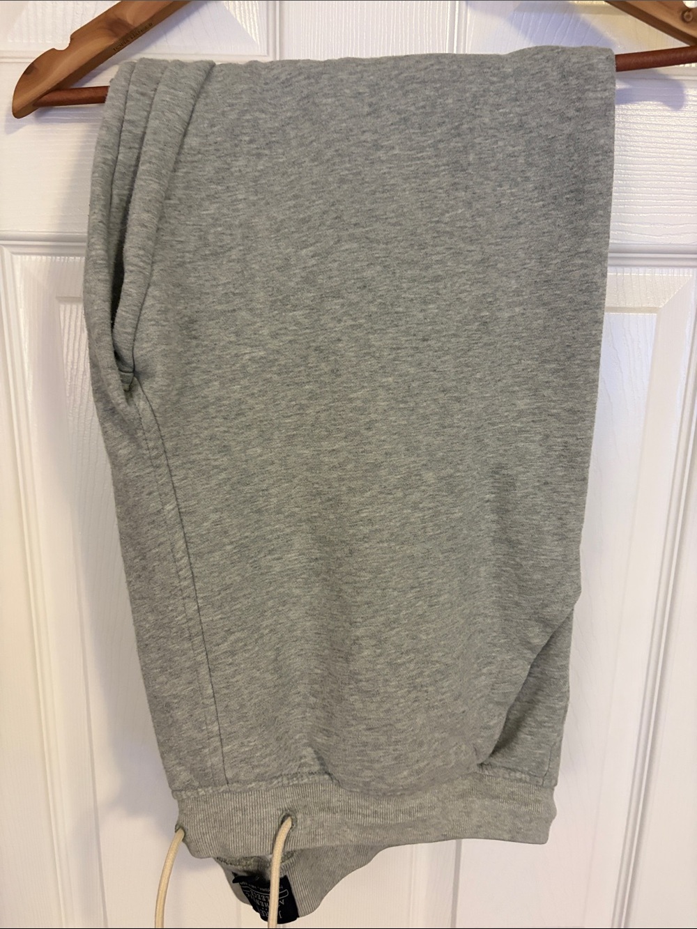 J. Crew Men's Heather Gray Sweatpants with Drawstring